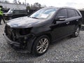 2014 Kia Sorento — photo 2 of 12 | VIN 5XYKW4A71EG447142