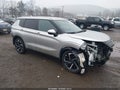 Photo 1 of 17 — 2022 Mitsubishi Outlander
