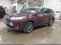 2019 Toyota Highlander — photo 2 of 16 | VIN 5TDJZRFH2KS740516