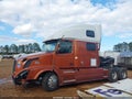 Photo 15 of 18 — 2017 Volvo VNL