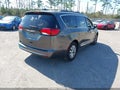 Photo 4 of 17 — 2017 Chrysler Pacifica