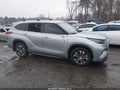 Photo 12 of 16 — 2022 Toyota Highlander