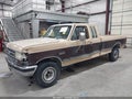 1989 Ford F-250 — photo 2 of 16 | VIN 1FTHX26G6KKA69359