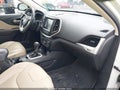 Photo 5 of 17 — 2015 Jeep Cherokee