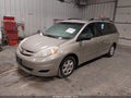 2007 Toyota Sienna — photo 2 of 11 | VIN 5TDZK23C27S067774