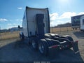 Photo 3 of 18 — 2017 Kenworth T680