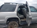 Photo 8 of 18 — 2004 Chevrolet Tahoe