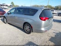 Photo 3 of 17 — 2017 Chrysler Pacifica
