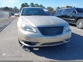 Photo 6 of 11 — 2013 Chrysler 200