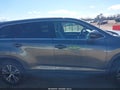2017 Toyota Highlander — photo 13 of 16 | VIN 5TDBZRFH8HS423871
