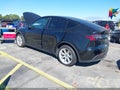 2020 Tesla Model Y — photo 3 of 10 | VIN 5YJYGDEE1LF043178