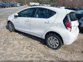 Photo 3 of 22 — 2015 Toyota Prius C