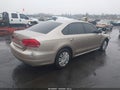 Photo 4 of 18 — 2015 Volkswagen Passat
