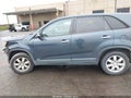 2011 Kia Sorento — photo 14 of 16 | VIN 5XYKTCA10BG086271