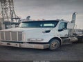 2015 Peterbilt 567 — photo 10 of 16 | VIN 1XPCDP9X7FD270353