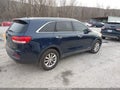 Photo 4 of 16 — 2016 Kia Sorento