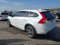 2018 Volvo V60 Cross Country — photo 3 of 16 | VIN YV440MWK7J2054691