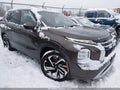 Photo 1 of 17 — 2022 Mitsubishi Outlander