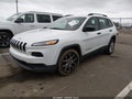 2016 Jeep Cherokee — photo 2 of 11 | VIN 1C4PJLAB5GW126391