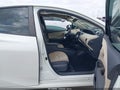 Photo 5 of 19 — 2018 Toyota Prius