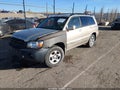 Photo 2 of 13 — 2004 Toyota Highlander