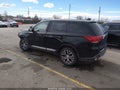Photo 3 of 16 — 2018 Mitsubishi Outlander