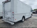 1998 Freightliner Chassis — photo 4 of 16 | VIN 4UZA5FFC6WC912287