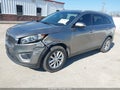 Photo 2 of 16 — 2017 Kia Sorento