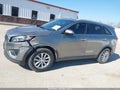 Photo 6 of 16 — 2017 Kia Sorento