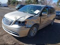 2012 Chrysler Town & Country — photo 2 of 11 | VIN 2C4RC1GG1CR237310