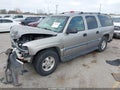 2002 Chevrolet Suburban 1500 — photo 2 of 16 | VIN 3GNEC16Z62G202386