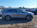 2017 Kia Sorento — photo 14 of 17 | VIN 5XYPH4A5XHG277141