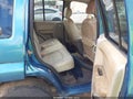 Photo 8 of 16 — 2003 Jeep Liberty