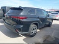 Photo 4 of 16 — 2023 Toyota Highlander