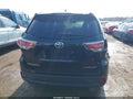 Photo 17 of 22 — 2016 Toyota Highlander