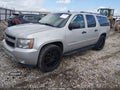 2008 Chevrolet Suburban 1500 — photo 2 of 11 | VIN 3GNFC16008G164975