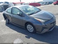 Photo 1 of 16 — 2016 Toyota Prius