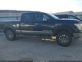 Photo 13 of 18 — 2016 Nissan Titan