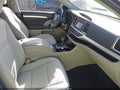 2019 Toyota Highlander — photo 5 of 16 | VIN 5TDZARFH0KS058437