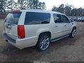 2009 Cadillac Escalade ESV — photo 4 of 11 | VIN 1GYFC26279R224715