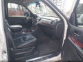 2009 Cadillac Escalade ESV — photo 5 of 11 | VIN 1GYFC26279R224715