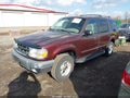 2000 Ford Explorer — photo 2 of 11 | VIN 1FMZU73E2YZA83395
