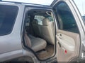 Photo 8 of 16 — 2001 Chevrolet Tahoe