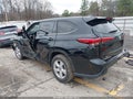 Photo 3 of 16 — 2022 Toyota Highlander