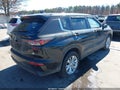 Photo 4 of 18 — 2025 Mitsubishi Outlander