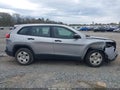 Photo 13 of 16 — 2014 Jeep Cherokee
