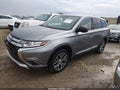 Photo 2 of 10 — 2016 Mitsubishi Outlander