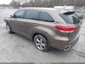 Photo 3 of 16 — 2017 Toyota Highlander