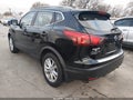 2017 Nissan Rogue Sport — photo 3 of 18 | VIN JN1BJ1CR3HW111787