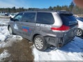 2011 Toyota Sienna — photo 3 of 17 | VIN 5TDKK3DC6BS034145